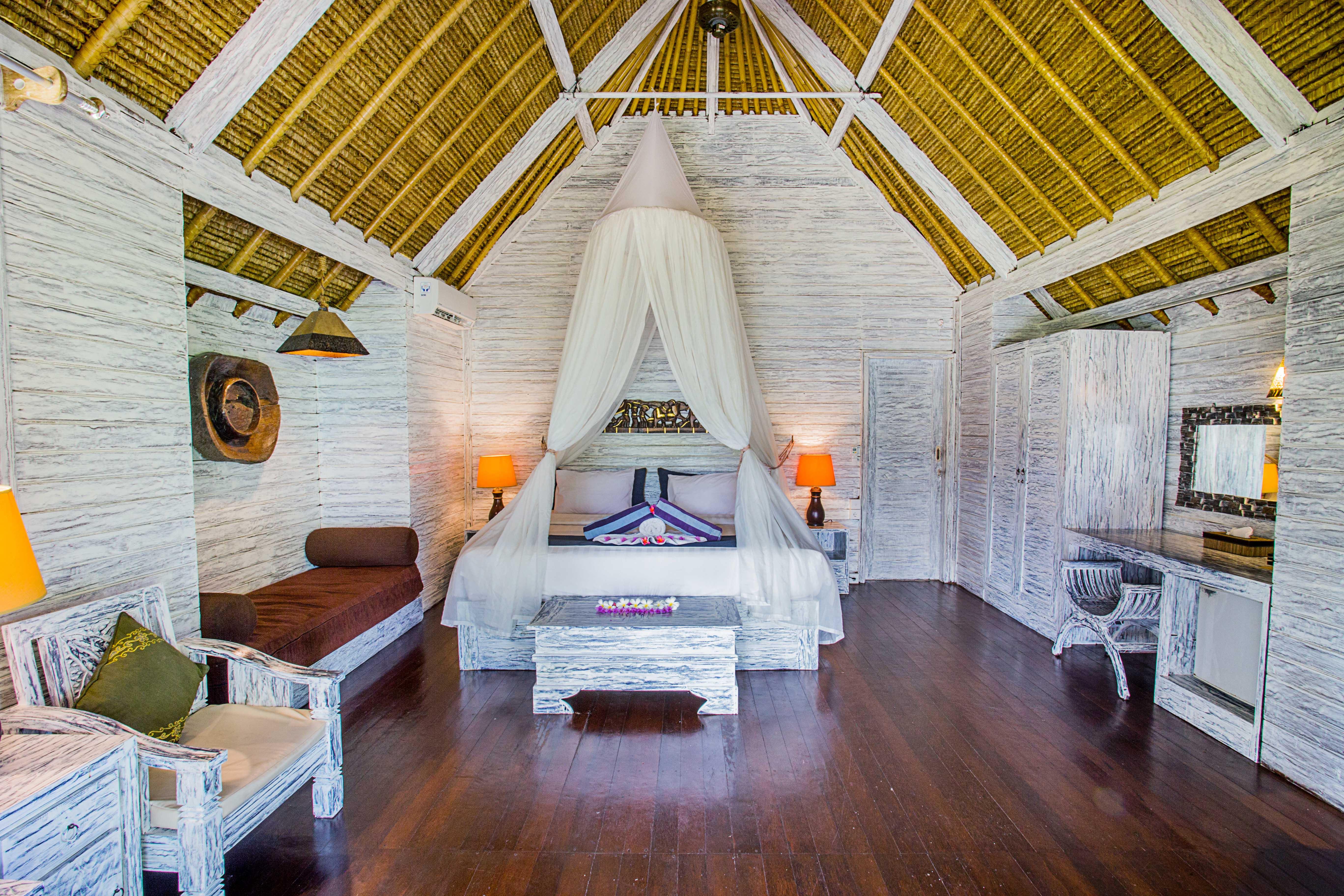 Bay Shore Huts Lembongan Exterior photo
