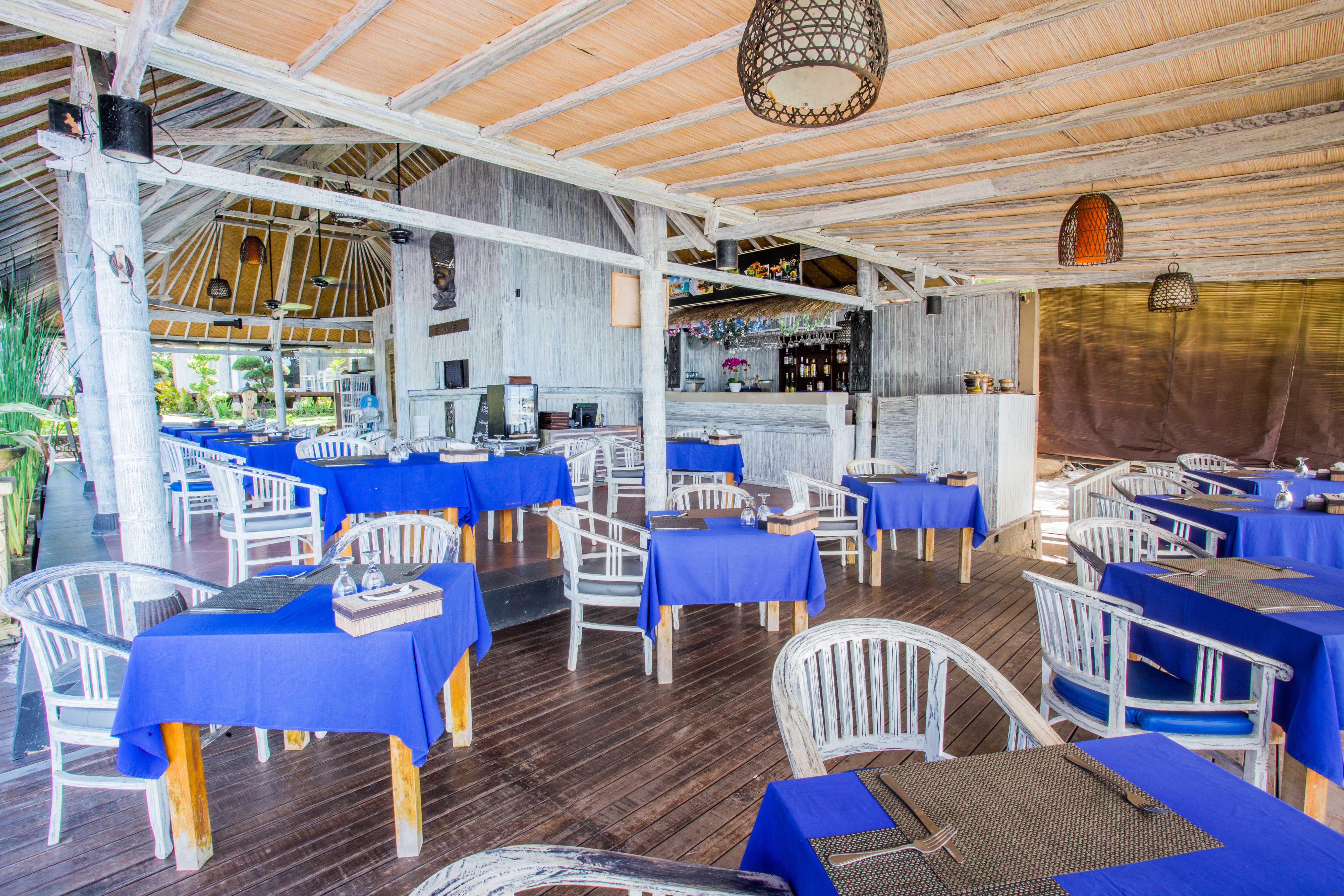 Bay Shore Huts Lembongan Exterior photo