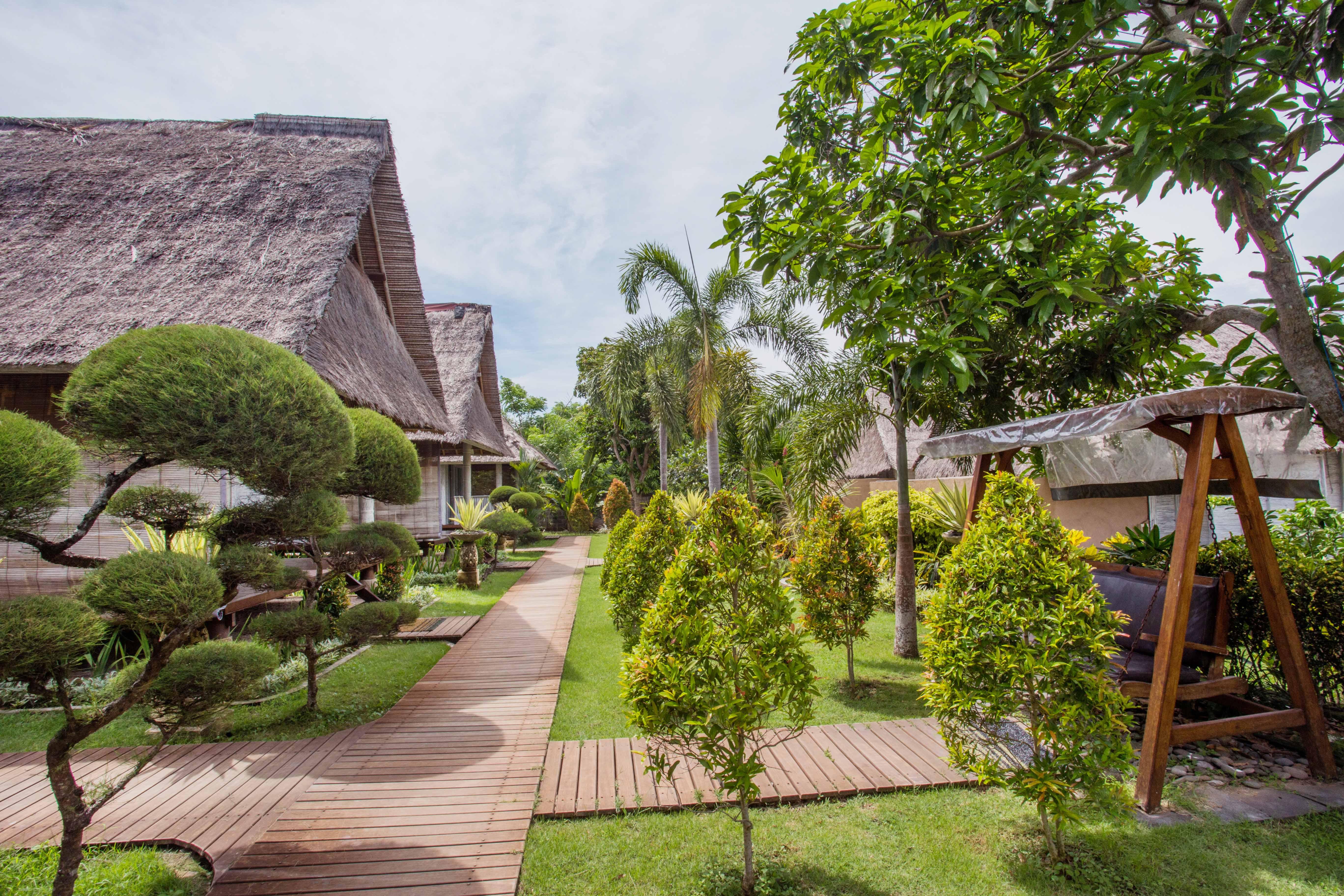 Bay Shore Huts Lembongan Exterior photo