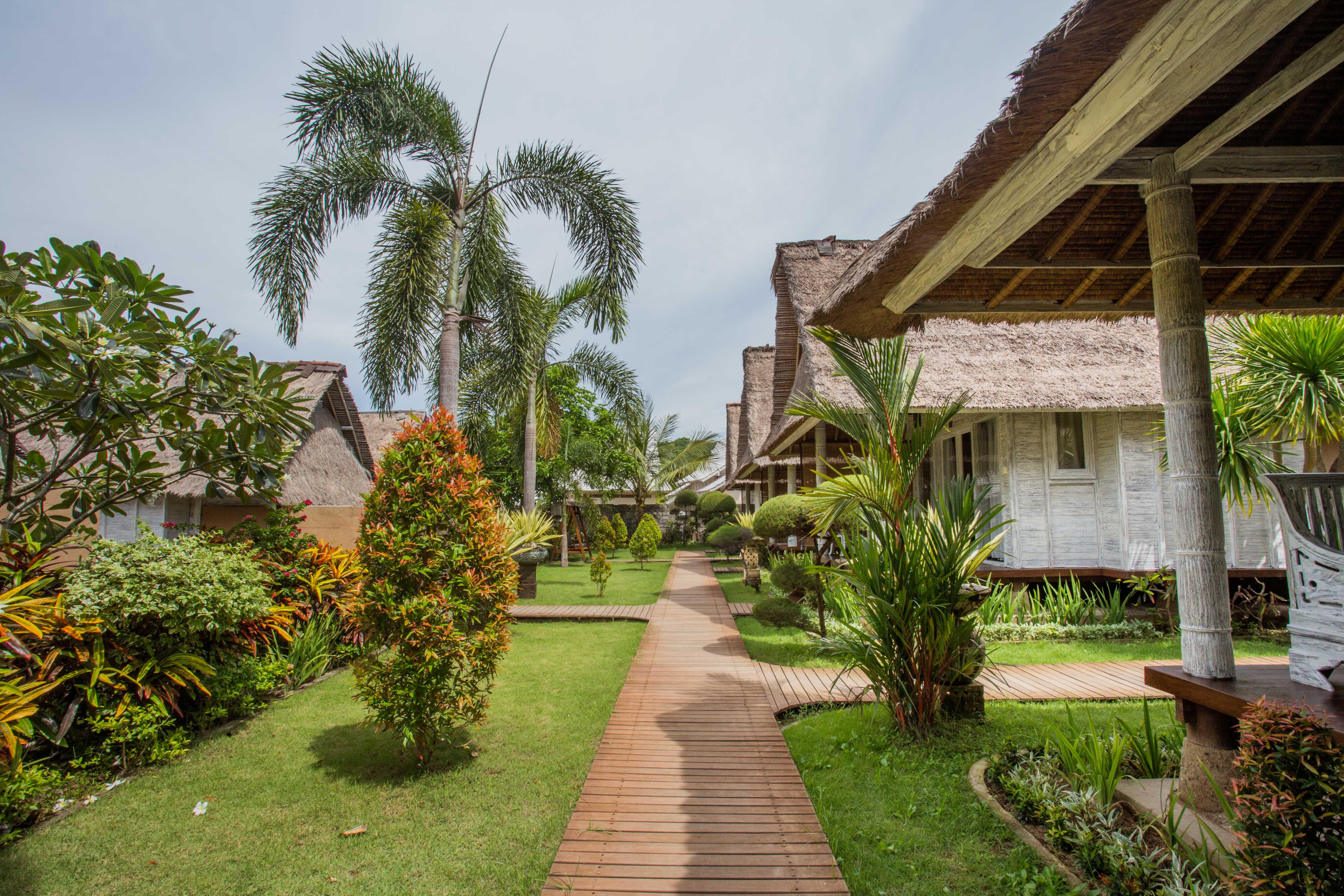 Bay Shore Huts Lembongan Exterior photo